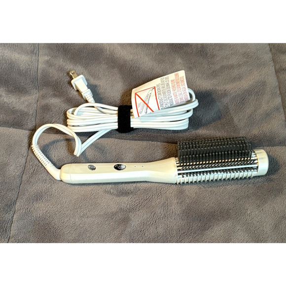 T3 Model 76600 Volumizer Heated Hair Styling Straightening Brush Without Box - Picture 2 of 9